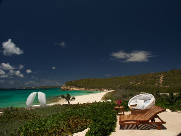 Anguilla Home 985043