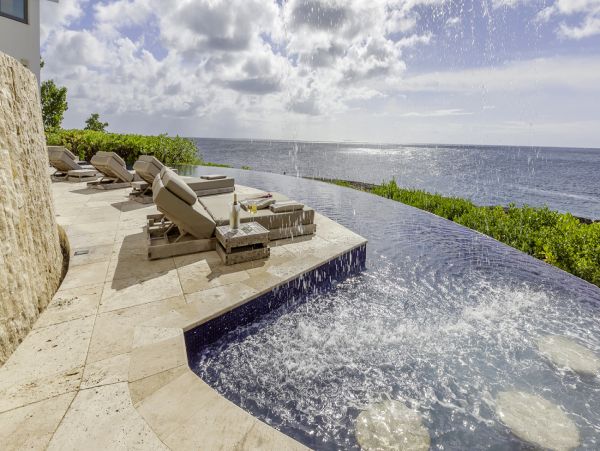 Anguilla Home 985048