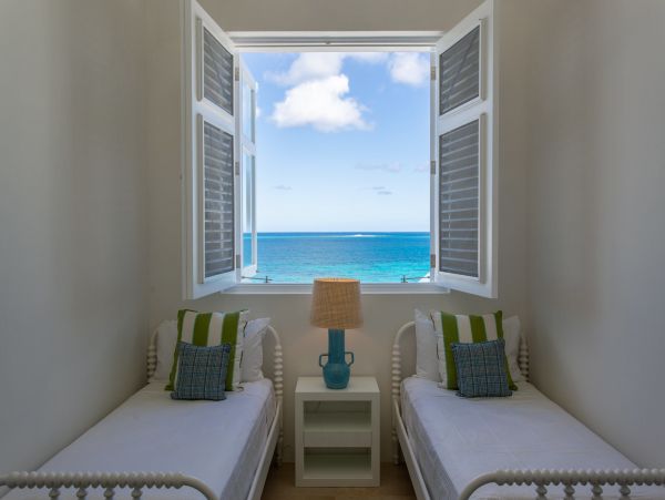 Anguilla Home 985052