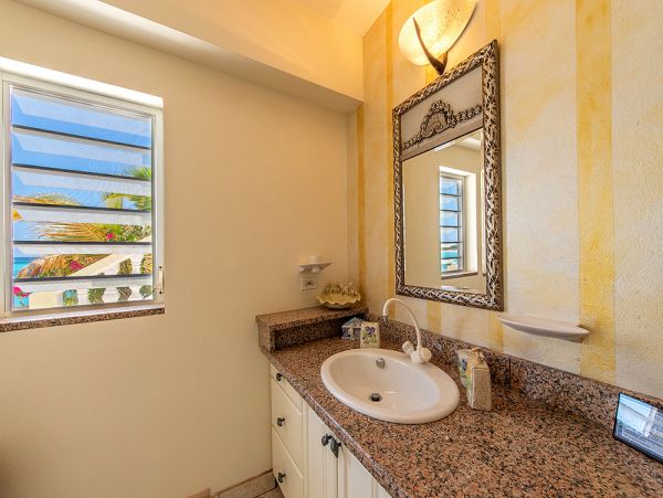 Anguilla Home 985056