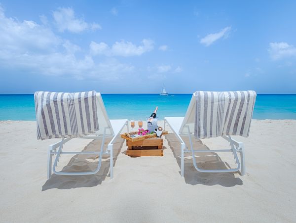 Anguilla Home 985057