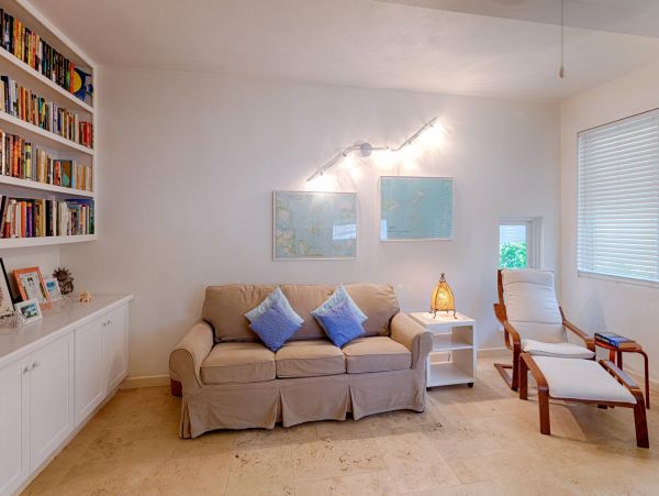 Anguilla Home 985062