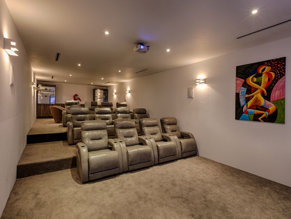 Anguilla Home 985064