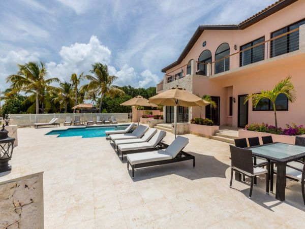 Anguilla Home 985066