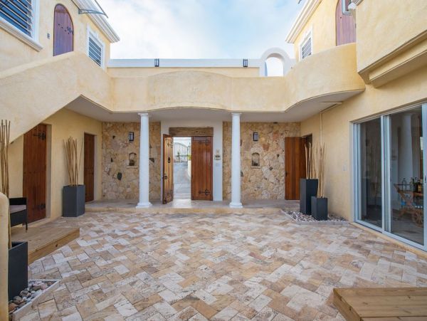 Anguilla Home 985069