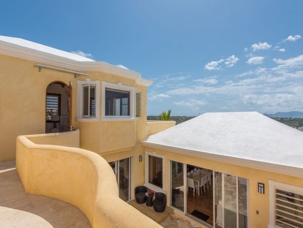 Anguilla Home 985069