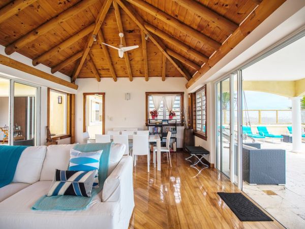 Anguilla Home 985069