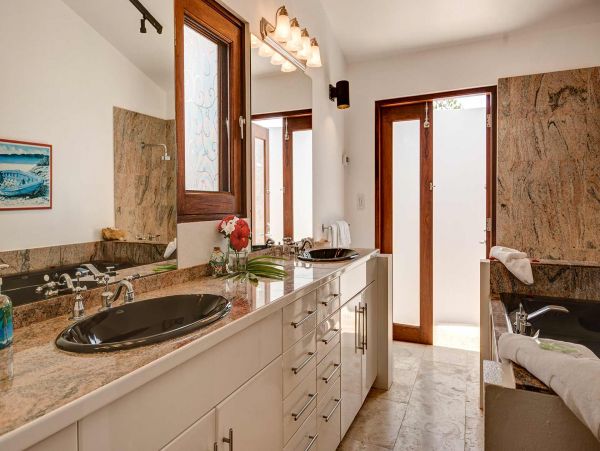 Anguilla Home 985070