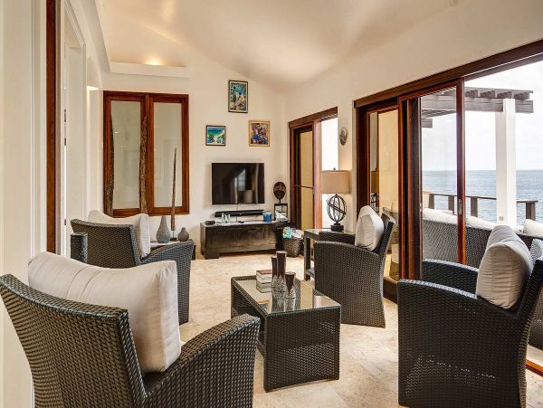 Anguilla Home 985070