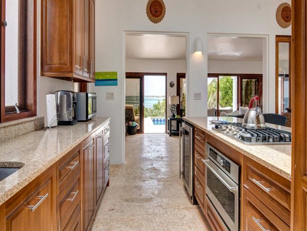 Anguilla Home 985070