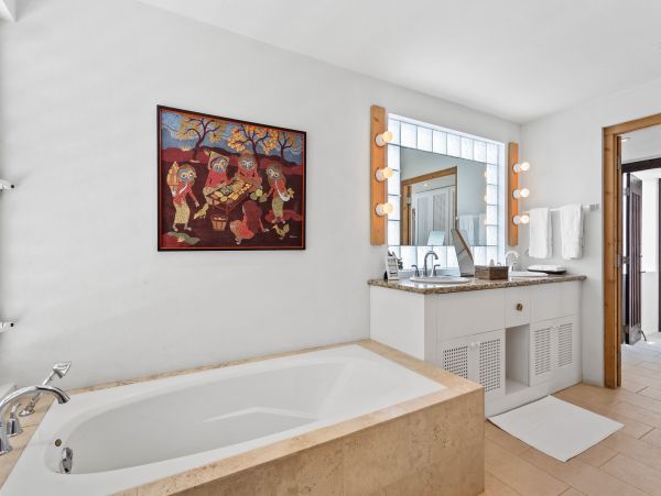 Anguilla Home 985073