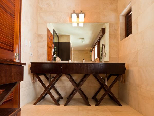 Anguilla Home 985080
