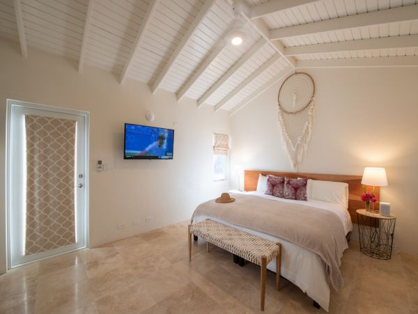 Anguilla Home 985083