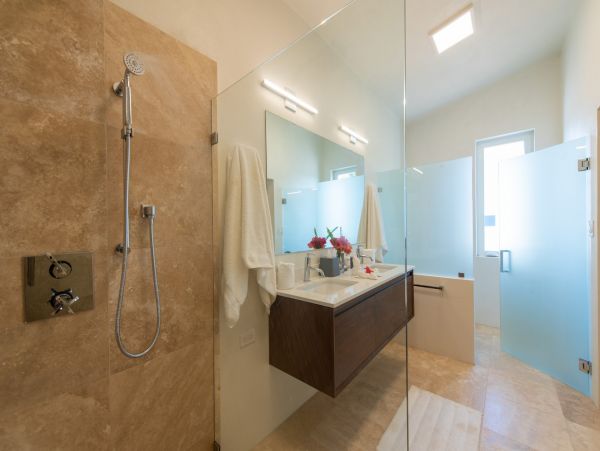 Anguilla Home 985083