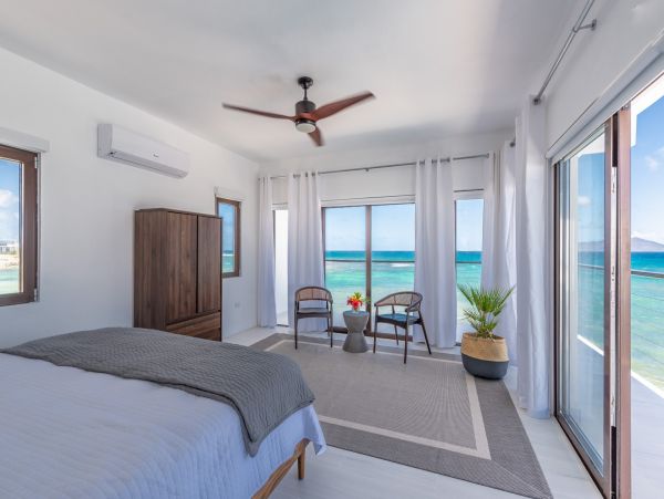 Anguilla Home 985084