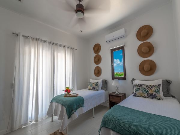 Anguilla Home 985084