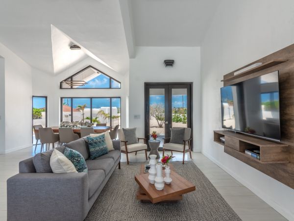 Anguilla Home 985084