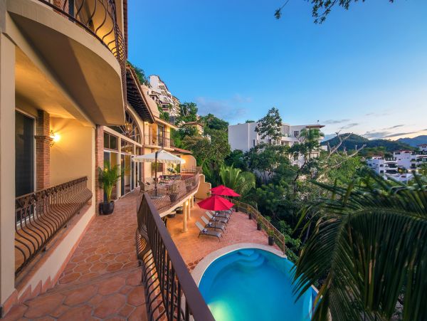 Anguilla Home 985087