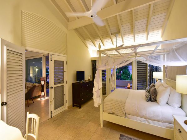Antigua Barbuda Home 985096