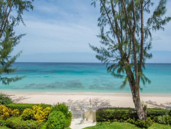 Beachfront Vacation Home with 5 Bedrooms in Barbados