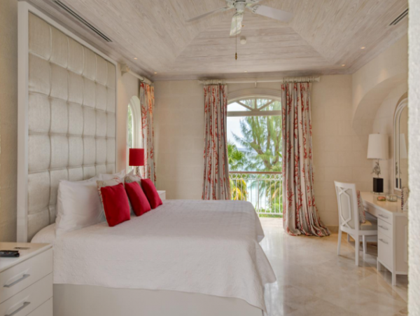 Beachfront Vacation Home with 5 Bedrooms in Barbados