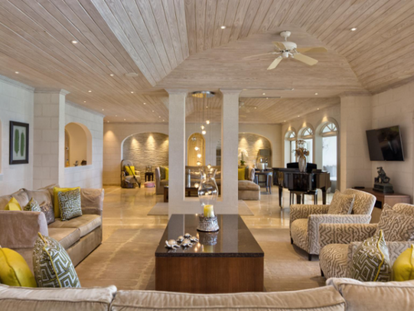 Beachfront Vacation Home with 5 Bedrooms in Barbados