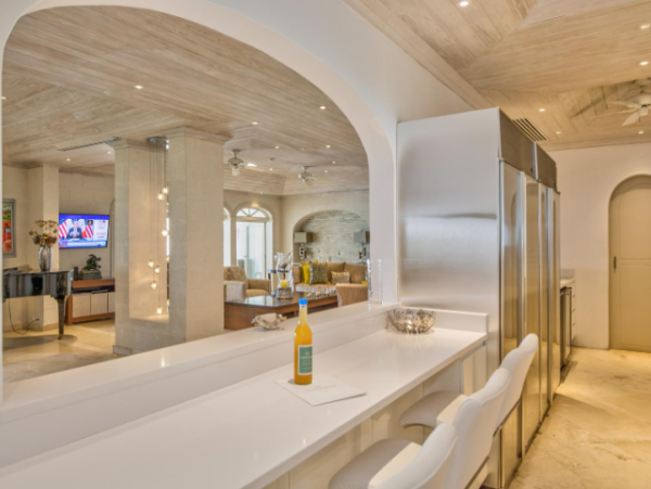 Beachfront Vacation Home with 5 Bedrooms in Barbados