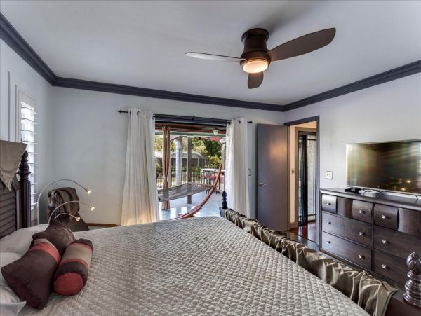 Gorgeous Vacation Home Rental on Bonita Springs with Pool