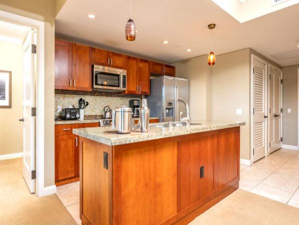 On Beach Maui Condo 2 Bedroom 2 Bathrooms Communal Pool