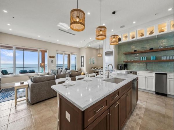 Gulf Views Bradenton Beach Vacation Penthouse - Unmatched Gulf views