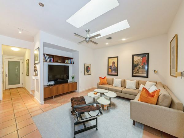 Short Walk to Beach Naples Vacation Home Private Caged Pool