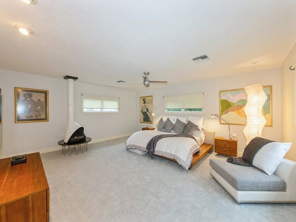 Short Walk to Beach Naples Vacation Home Private Caged Pool
