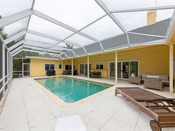Short Walk to Beach Naples Vacation Home Private Caged Pool