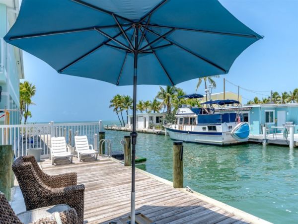 Water View Marathon Vacation Pool Home Sleeps 8
