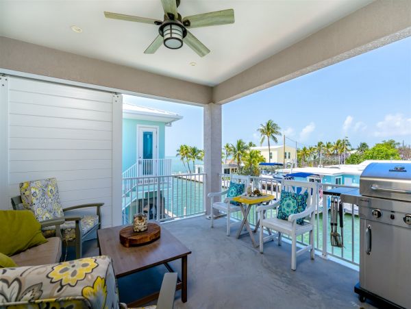 Water View Marathon Vacation Pool Home Sleeps 8