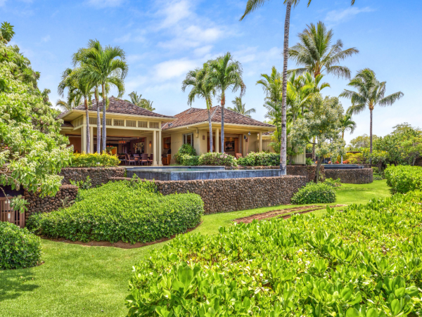 Luxury Estate with 4 Bedrooms & Amazing Views