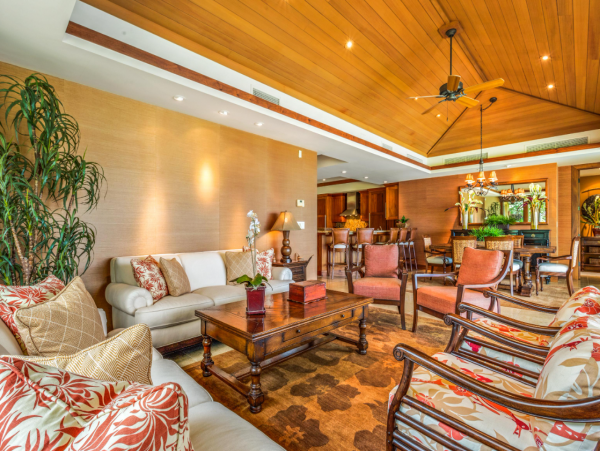 Luxury Estate with 4 Bedrooms & Amazing Views