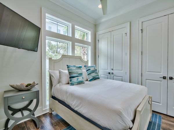 Short Walk to Beach Seagrove Vacation Home Four Bedrooms