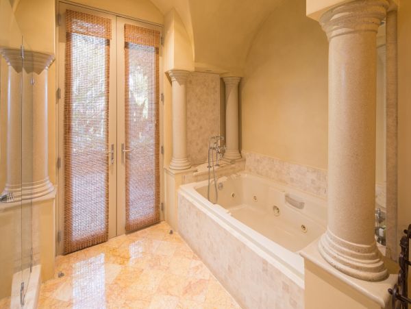 Luxury Vacation Villa with Great Views in Jaco Sleeps 8