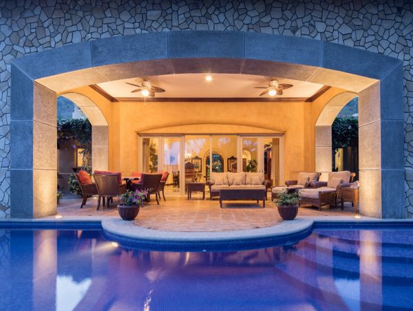 Luxury Vacation Villa with Great Views in Jaco Sleeps 8