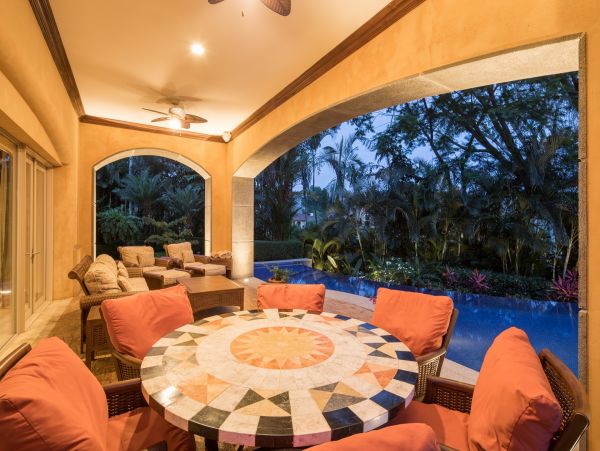 Luxury Vacation Villa with Great Views in Jaco Sleeps 8