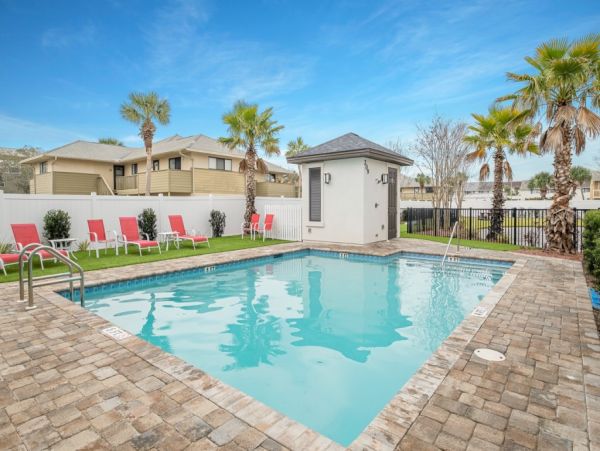 Short Walk to Beach Miramar Vacation Home Five Bedrooms
