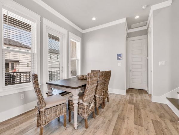 Short Walk to Beach Miramar Vacation Home Five Bedrooms