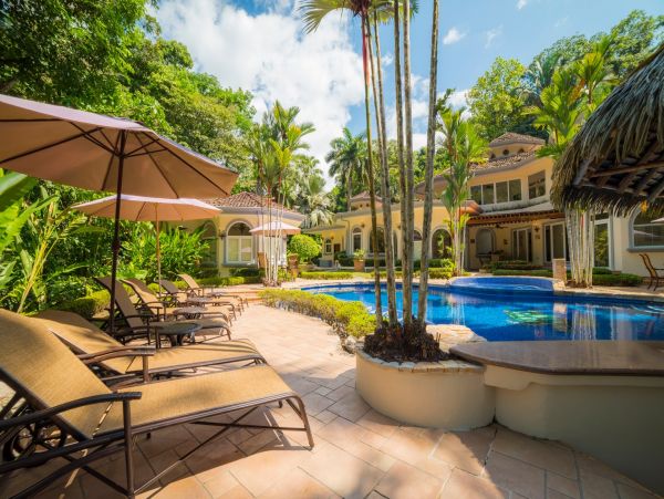 Short Walk to Beach Jaco Vacation Home Private Pool