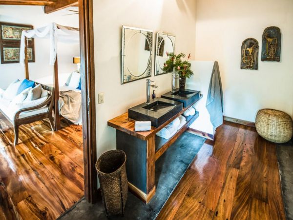 Santa Teresa Luxury Beachfront Vacation Villa Costa Rica