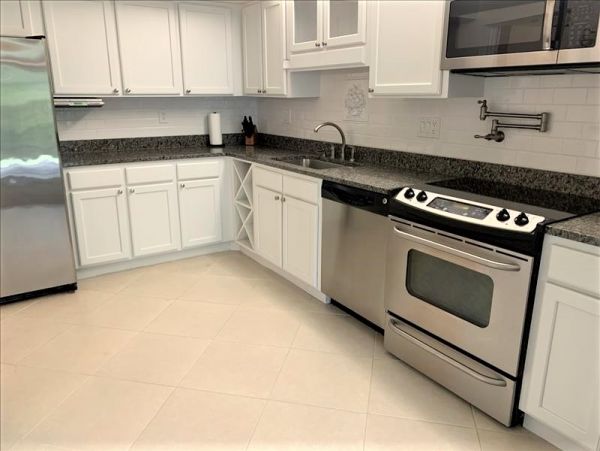 Sanibel Island Two Bedroom Vacation Condo Sleeps Six Guests
