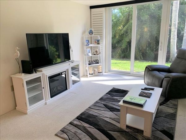 Sanibel Island Two Bedroom Vacation Condo Sleeps Six Guests