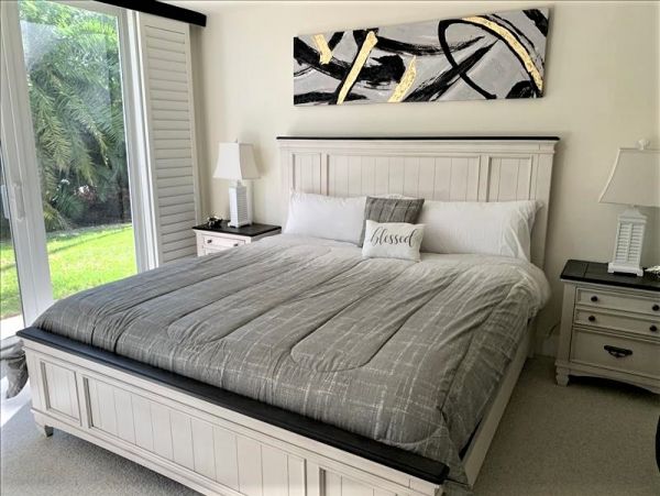 Sanibel Island Two Bedroom Vacation Condo Sleeps Six Guests
