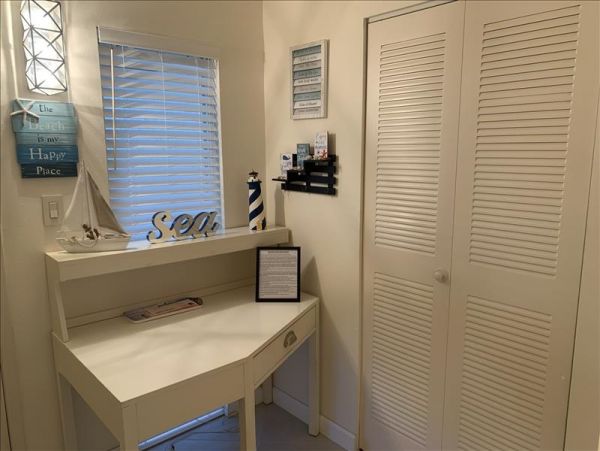 Sanibel Island Two Bedroom Vacation Condo Sleeps Six Guests
