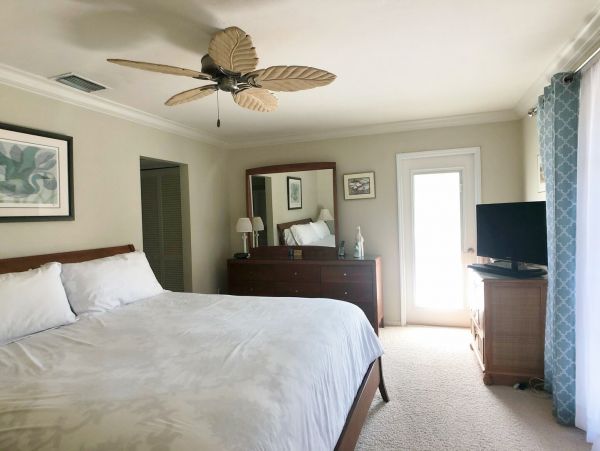 Short Walk to Beach Captiva Vacation Home Two Bedroom + Den